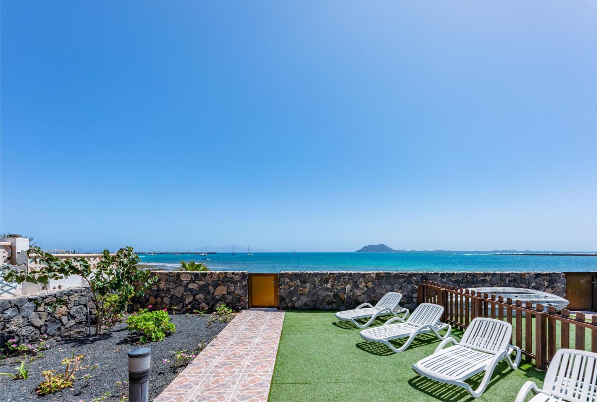 Villa Marina I Beachfront Corralejo By Holidays Home מראה חיצוני תמונה